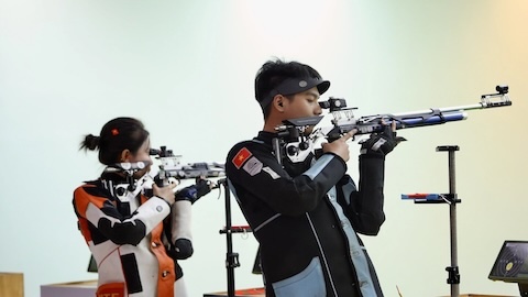 2 xạ thủ Nguyễn Tâm Quang và Phí Thanh Thảo mất huy chương đầy ngỡ ngàng